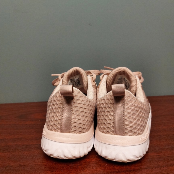 (SOLD) Nike Renew Runners - Picture 6 of 8